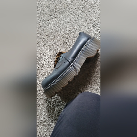 Doc Marten shoes - Picture 7 of 7